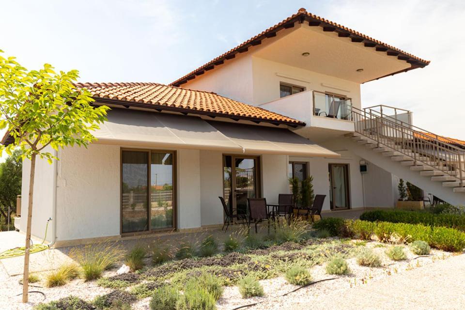Varkes Suites 2 Nea Moudania Esterno foto