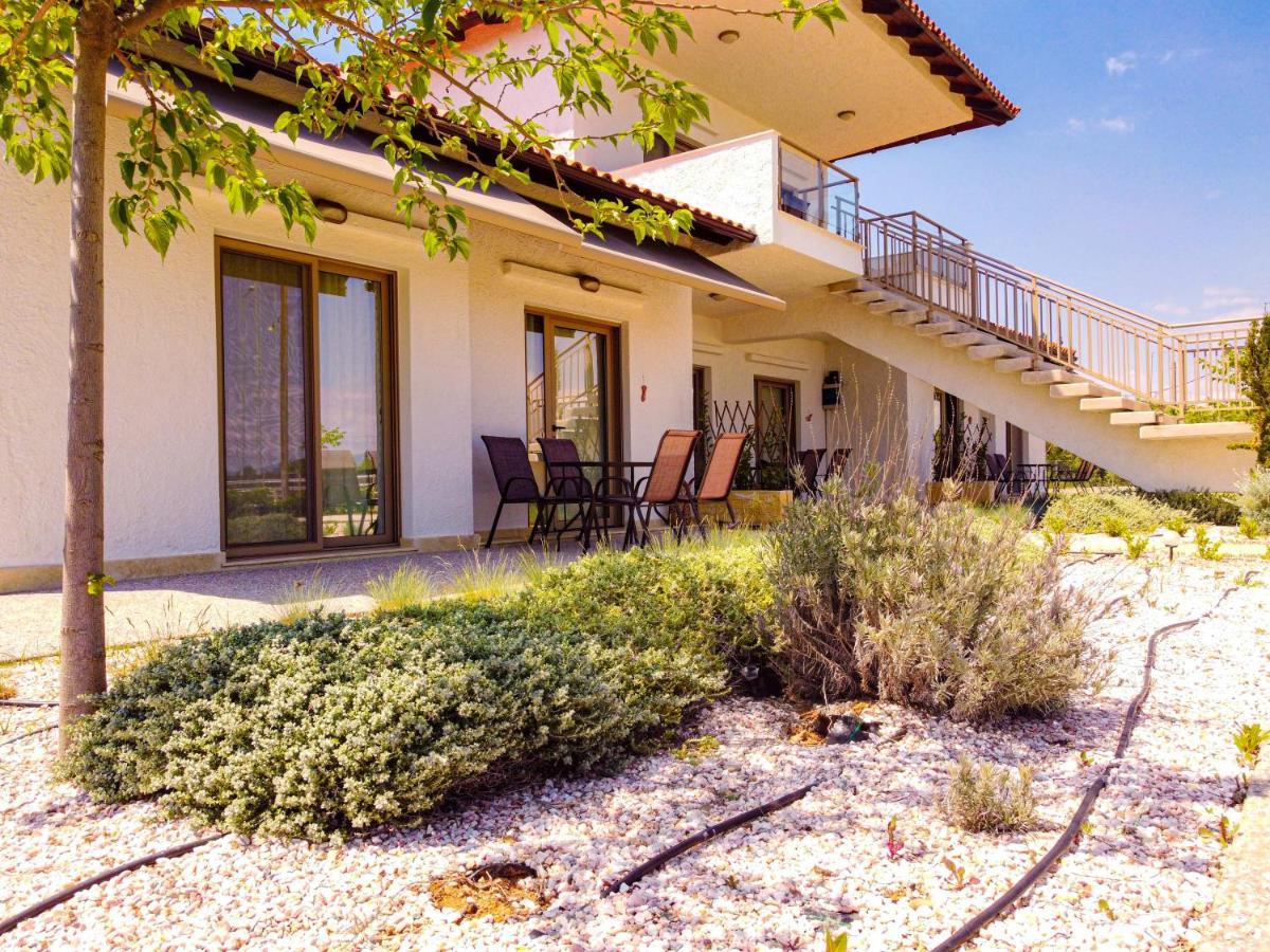 Varkes Suites 2 Nea Moudania Esterno foto